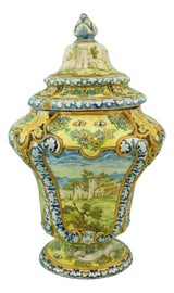 Example of Castelli Vessels and Vases