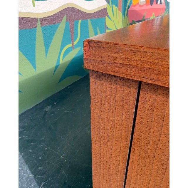 Mid Century Kent Coffey Marquee Modern Dresser Set For Sale - Image 16 of 16