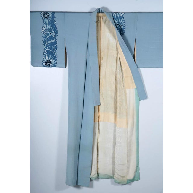 Japonisme Elegant Vintage Japanese Silk Kimono with Shibori Band Design For Sale - Image 3 of 13