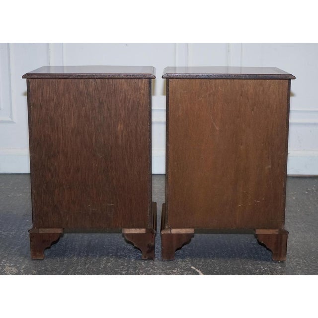 Georgian Style Serpentine Nightstands with Drawers, Set of 2 For Sale - Image 17 of 18