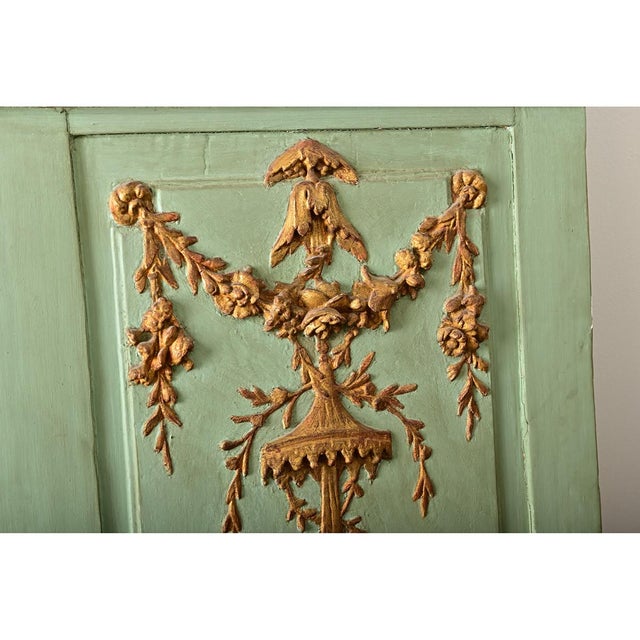 French 18th Century Painted Parcel Gilt Chinoiserie Trumeau For Sale - Image 4 of 7