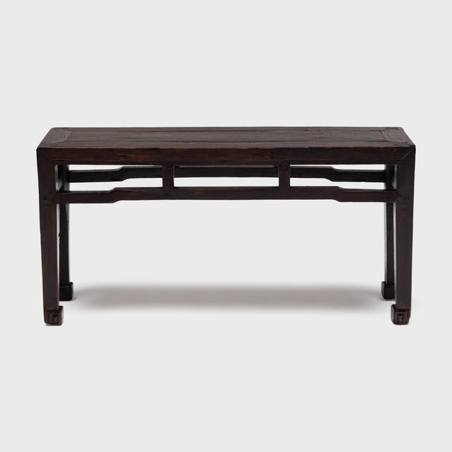 This classic Chinese bench originally resided in the interior courtyard of a Qing-dynasty home, providing much-needed...
