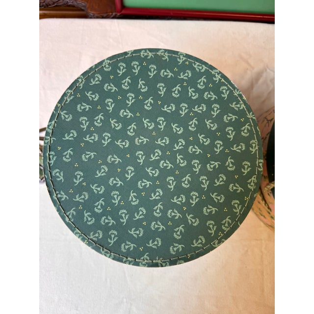 1970s Pair of 1970s Decorative Green and White Boxes For Sale - Image 5 of 11