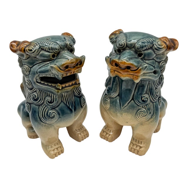 Pair of Mid-Century Ceramic Foo Dogs (Shishi / Guardian Lions) For Sale
