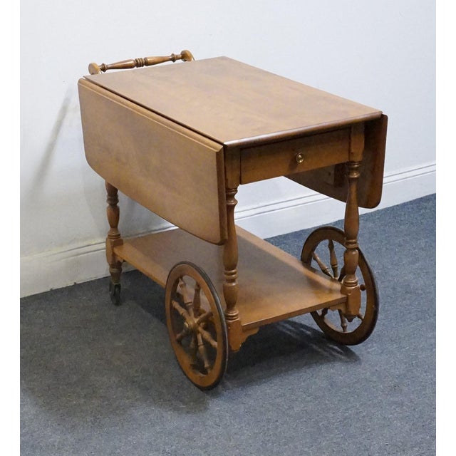 Ethan Allen Ethan Allen Heirloom Nutmeg Maple Colonial Early American 41" Accent Drop Leaf Server / Tea Cart 10-6085 For Sale - Image 4 of 15