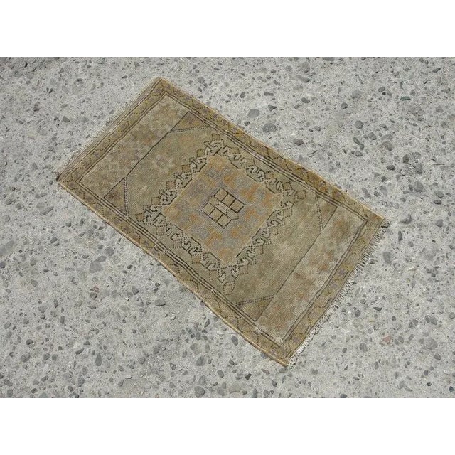 Hand Wowen Wool Turkish Rug, Rug,Vintage Rug,Beatifull Color Combination Turkish Retro Rug, Home Decor 1'6" X 2'5", Ft For Sale In Houston - Image 6 of 11