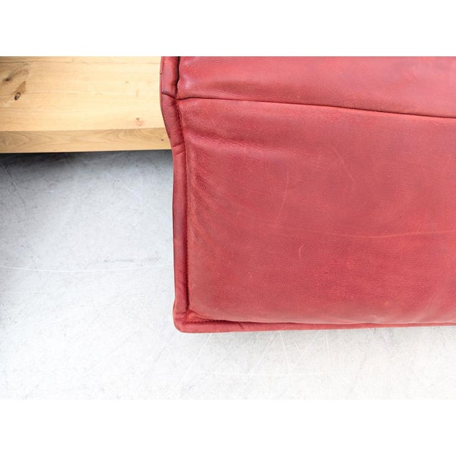 Free Motion 2-Seater Sofa in Oak and Red Leather from Koinor For Sale - Image 13 of 18