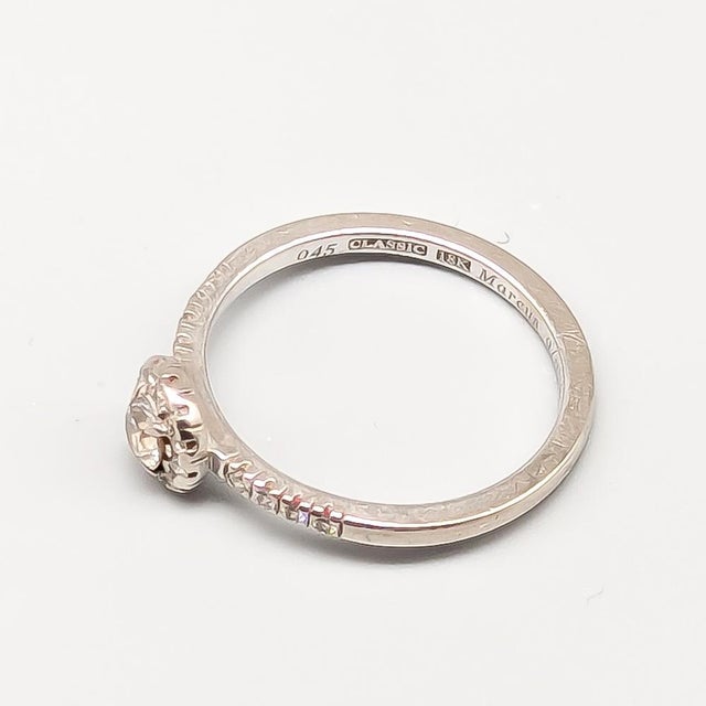 Diamond Ring in 18 Karat White Gold For Sale - Image 3 of 4