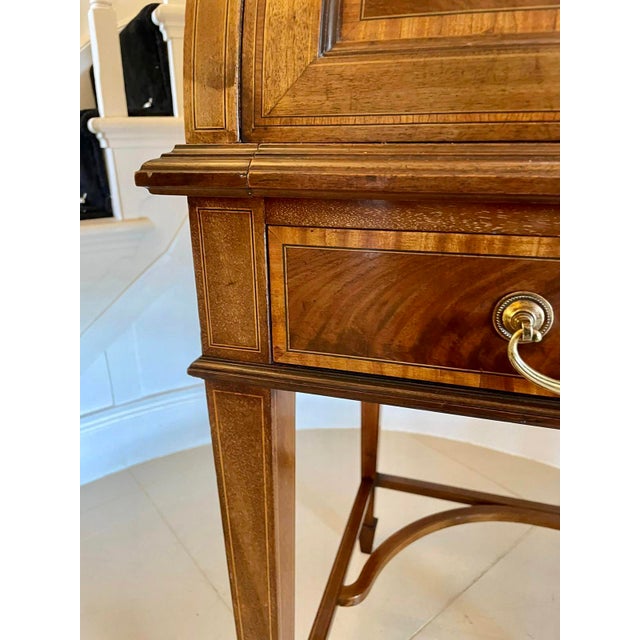 Antique Edwardian Mahogany Freestanding Inlaid Cylinder Desk by Maple & Co. London, 1900s For Sale - Image 6 of 18