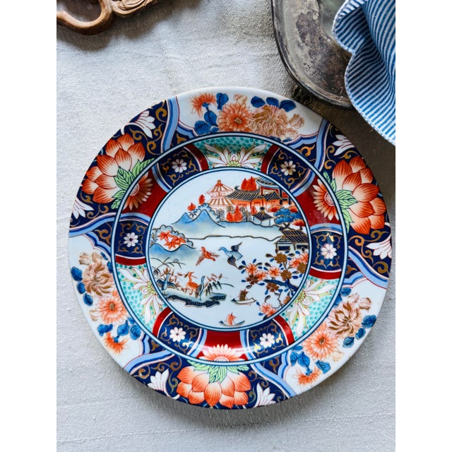 1950s Japanese Imari Style Dinner Plate Kutani Ware Hand Painted Gold Rim 9 7/8 Inch Vintage For Sale - Image 11 of 12