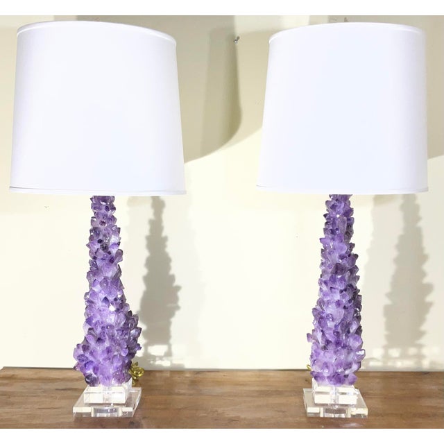 Mid-Century Modern One of a Kind Pair of Original Amethyst Crystal Table Lamps by - Joseph Malekan For Sale - Image 3 of 18