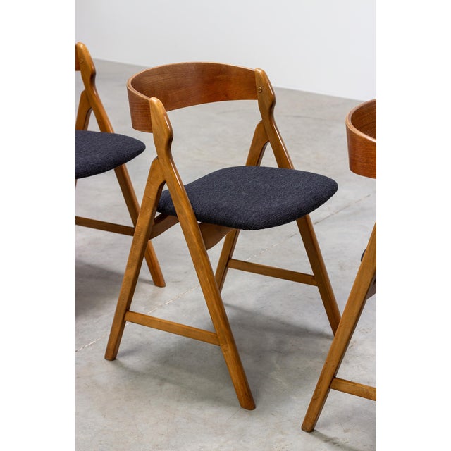 Model 71 Dining Chairs in Teak by Henning Kjærnulf, 1960s, Set of 6 For Sale - Image 11 of 12