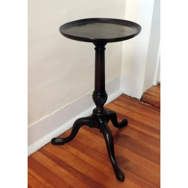 Traditional 18th Century George III Mahogany Wine Side Table or Urn Stand For Sale - Image 3 of 11