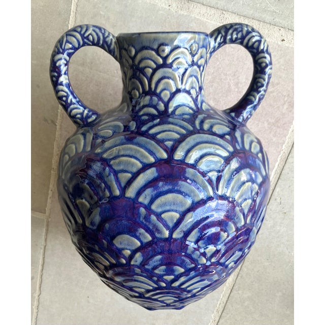 Navy Blue Late 20th-Century Safi-Style Earthenware Dual-Handled Pottery Vessel Drenched in Deep Cobalt Blue & Byzantium Purple, Mexico For Sale - Image 8 of 18