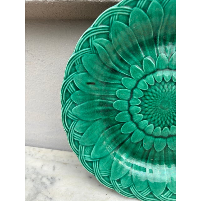 Victorian 19th Century Green Majolica Sunflower Plate Wedgwood For Sale - Image 3 of 4