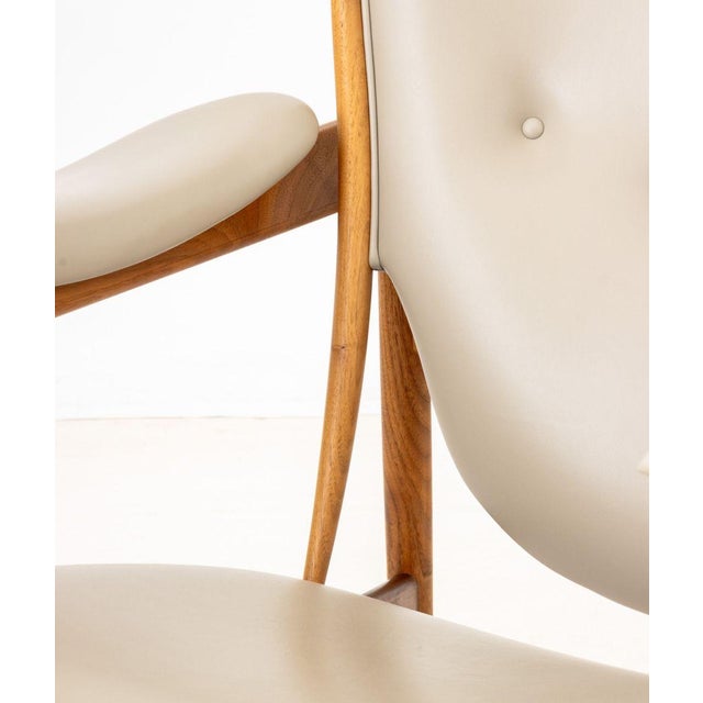 Late 20th Century Finn Juhl "Chieftain" Lounge Chair For Sale - Image 5 of 12