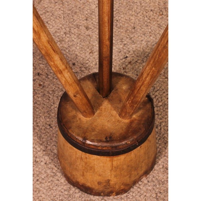 Poultry block, popular art late from the 19th century. In very good used condition, beautiful patina with a wrought iron...