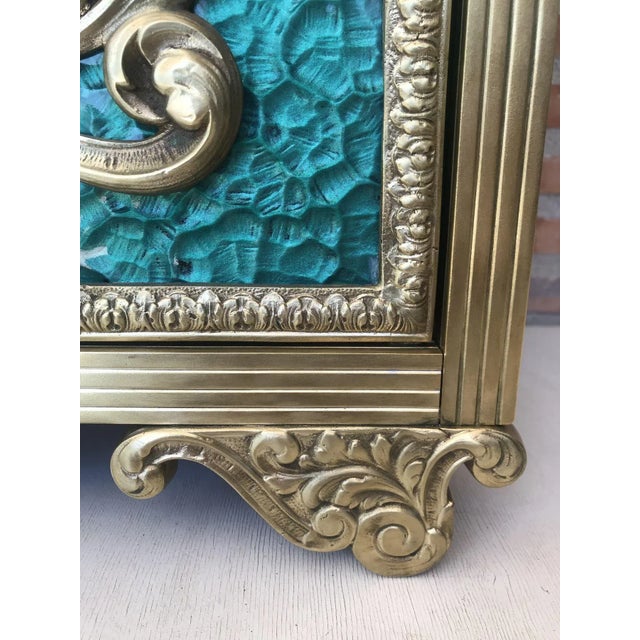 Antique Louis XVI Bronze Vitrine Nightstands with Green Glass Doors and Drawer, Set of 2 For Sale - Image 14 of 18