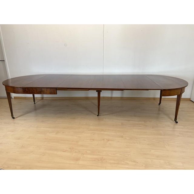 Biedermeier Walnut Expandable Dining Table, Switzerland, 1820 For Sale - Image 16 of 18