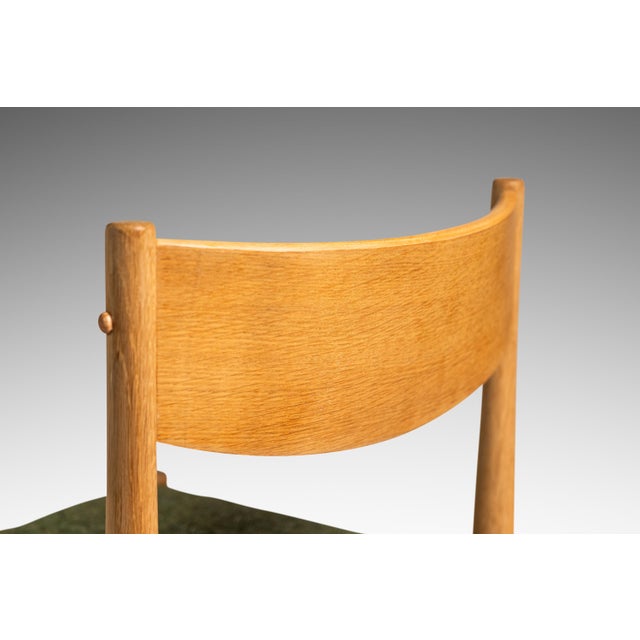 Restored Mid-Century Danish Modern Side / Dining Chair in Oak & Green Tweed Attributed to Poul Volther for Frem Røjle, Denmark, C. 1970s For Sale - Image 12 of 18