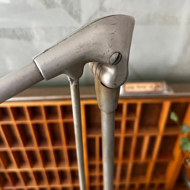 Industrial Vintage Dazor Model Ul-P-2324 Adjustable Desk Lamp 18v Aluminum Articulating Industrial Style For Sale - Image 3 of 15