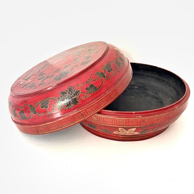 Large 14" Antique Chinese REd Lacquer Wedding Box For Sale - Image 11 of 16