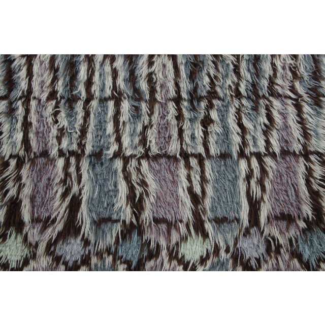 Mid-Century Modern Vintage Swedish Rya Rug With Blue and Mauve Geometric Pattern - Rug & Kilim For Sale - Image 3 of 8