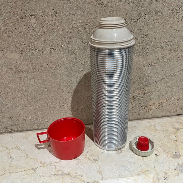 Mid-Century Modern 1970s Original Vintage Ribbed Thermos Retro Camp Gear Usa For Sale - Image 3 of 7