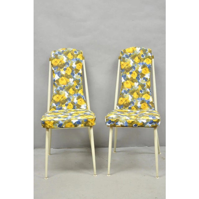 Traditional Vintage Retro Atomic Era Metal Kitchen Dining Chairs W/ Blue Yellow Flowers Pair For Sale - Image 3 of 12