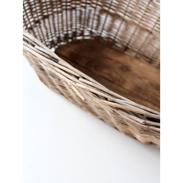Antique French Country Wicker Laundry Basket With Wood Base For Sale - Image 10 of 15