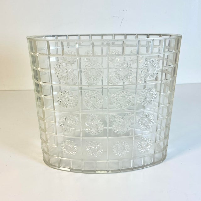 1950s Vintage Hollywood Regency Lucite Acrylic Wastebasket. For Sale - Image 14 of 17