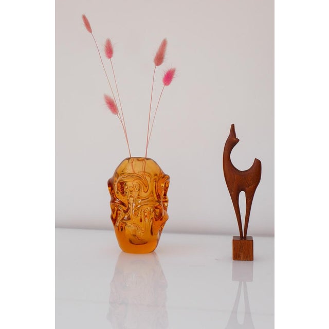 Mid-Century Modern Handmade Crystal Vase in Bright Orange by Börne Augustsson for Åseda For Sale - Image 9 of 17