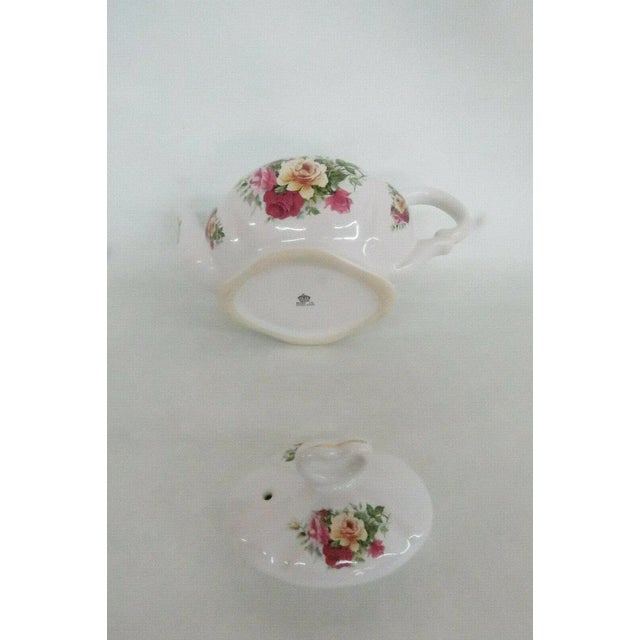 Vintage English Cabbage Roses Style Vintage Made in England Teapot For Sale - Image 9 of 13