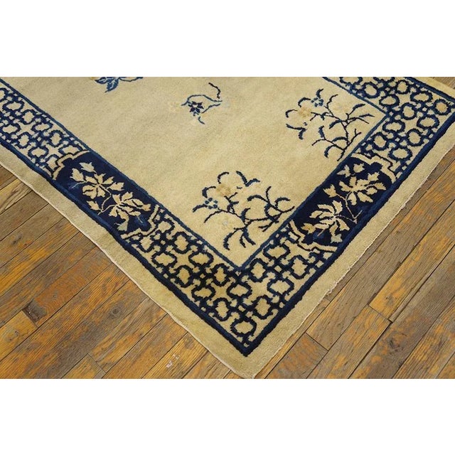 1900 - 1909 1900s Cream Antique Floral Chinese Small Peking Knotted Wool Area Rug For Sale - Image 5 of 5
