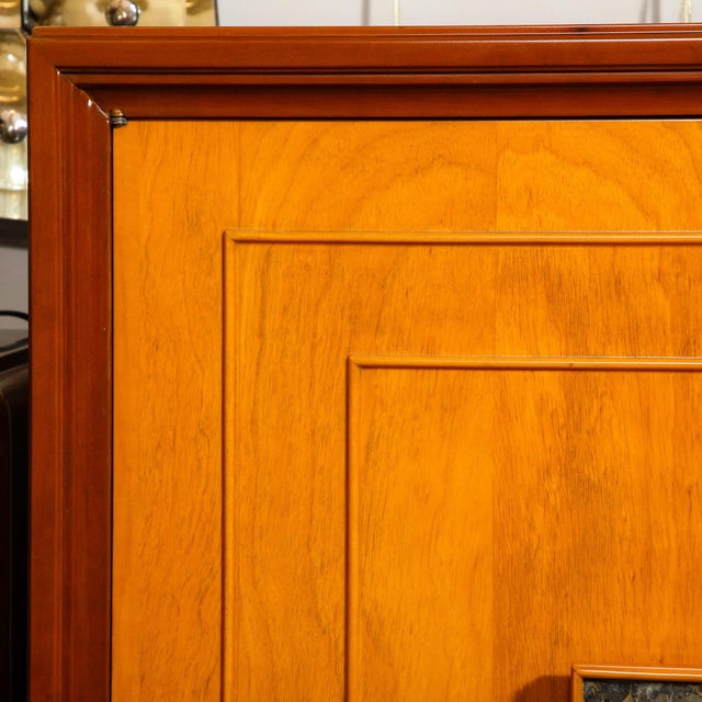 1950s Mid-Century Modernist Bar Cabinet in Book-Matched Walnut With Inset Glass Pulls For Sale - Image 9 of 18