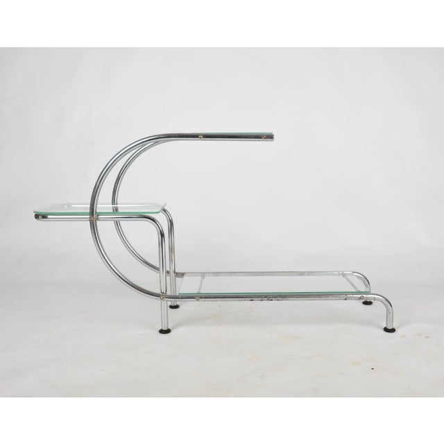 Bauhaus Chrome-Plated Flower Stand by Emile Guyot for Thonet, 1930s, in Good conditions. Designed 1920 to 1949