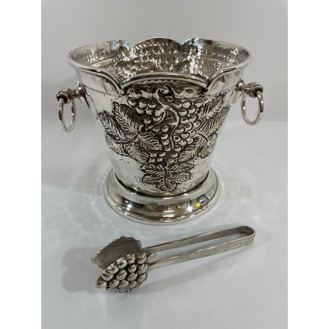 1970s Italian Silverplated Grape Motif Ice Bucket With Drain and Tongs For Sale - Image 9 of 18