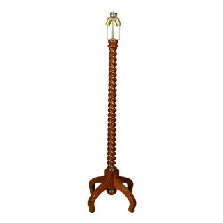 English Turn of the Century Oak Barley Twist Floor Lamp with Quadripod Base For Sale