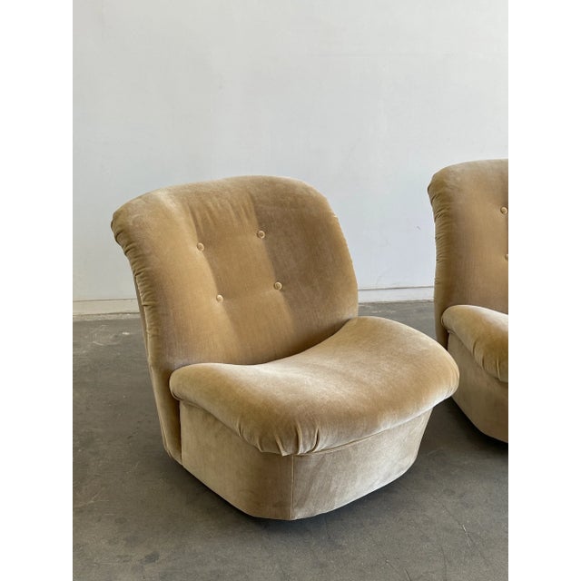 1980s 1980s Pair of Scoop Lounge Chairs in Champagne For Sale - Image 5 of 15