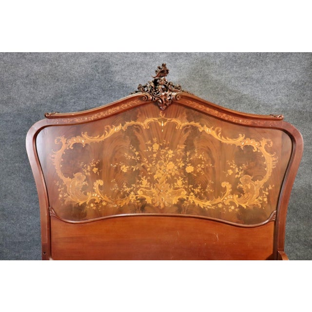 Wood French Inlaid Carved Walnut Mother of Pearl Bed Attributed to r.j. Horner For Sale - Image 7 of 11