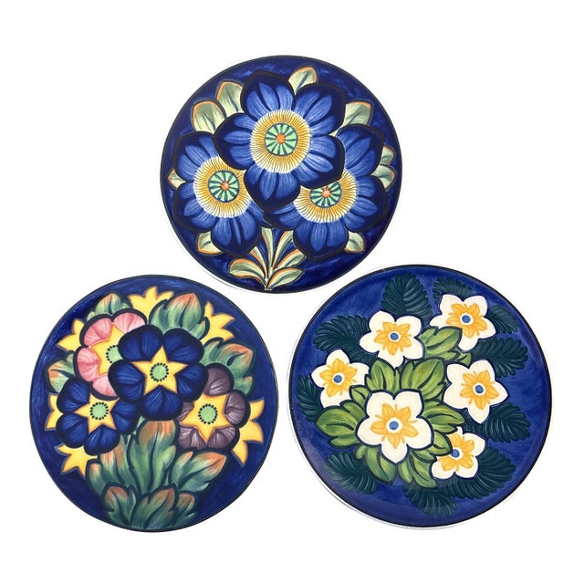 Royal Copenhagen Annual Country Flower Plates-Set of 3 For Sale