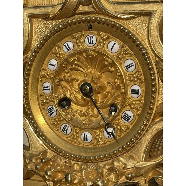 Clock in Gilt Bronze For Sale - Image 4 of 13