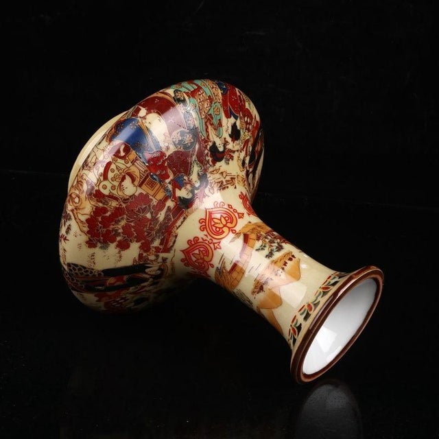 Red 1970s Enamel Porcelain Vase, Flat‑Bulb Shaped Vase Hand‑Decorated With Court‑Ladies & Garden Landscape Scenes For Sale - Image 8 of 9