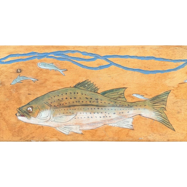 Tan Vintage American Maple Bench With Carved and Painted Fish For Sale - Image 8 of 14