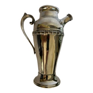 1930s Art Deco Wm Rogers & Sons Silverplate Cocktail Shaker #1768 For Sale