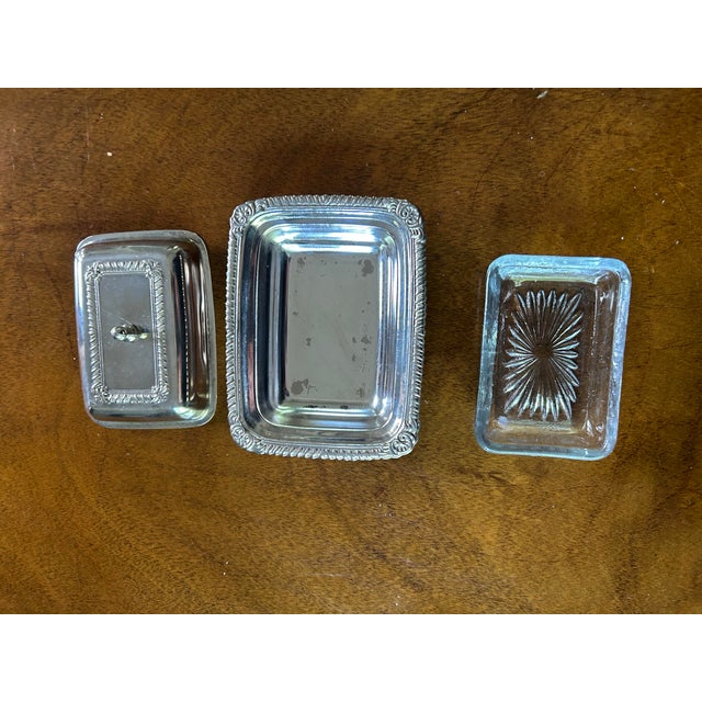 1960s English Small Silver Plate Covered Butter Dish With Glass Liner For Sale - Image 4 of 5