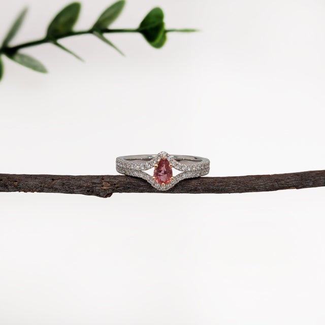 Contemporary Ceylon Padparadscha Sapphire Ring With Natural Diamond Accents in Solid 14k Gold, Size 6.75 For Sale - Image 3 of 6