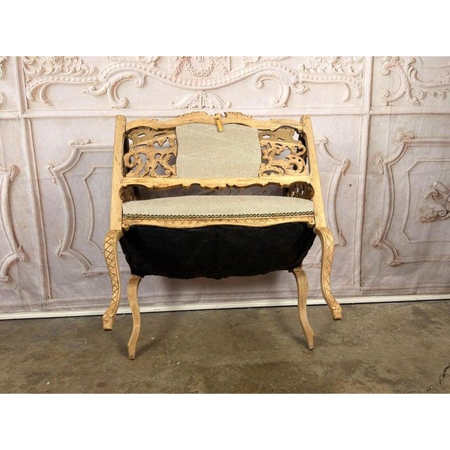 Camel Antique Venetian Rococo Pierced Bench Settee- Hand Carved Bleached Walnut For Sale - Image 8 of 17