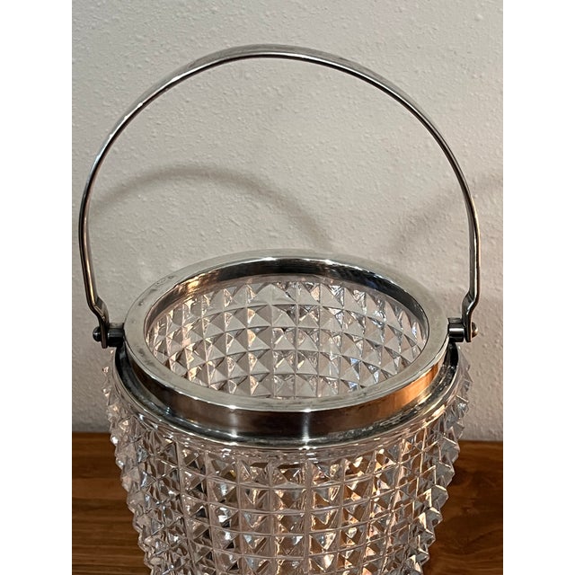 Late 20th Century Vintage Cut Crystal Cocktail Ice Bucket With Chrome Swing Handle For Sale - Image 5 of 13