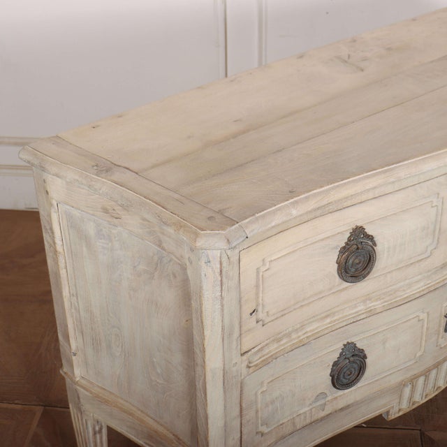 Italian Serpentine Front Commode For Sale - Image 9 of 11